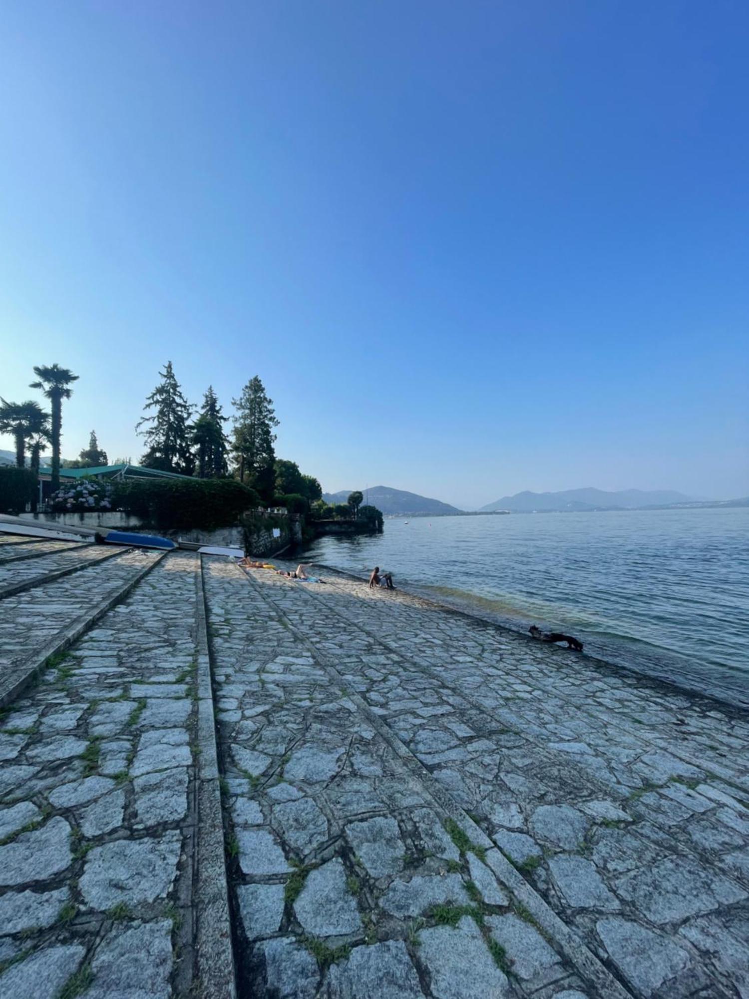 Appartamento Sul Lago - Meina Luaran gambar